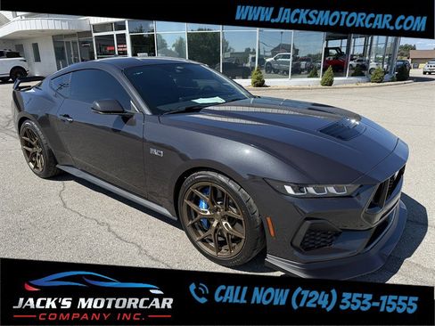 Used 2024 Ford Mustang GT Premium image 10