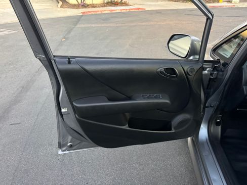 Used 2008 Honda Fit Sport image 15