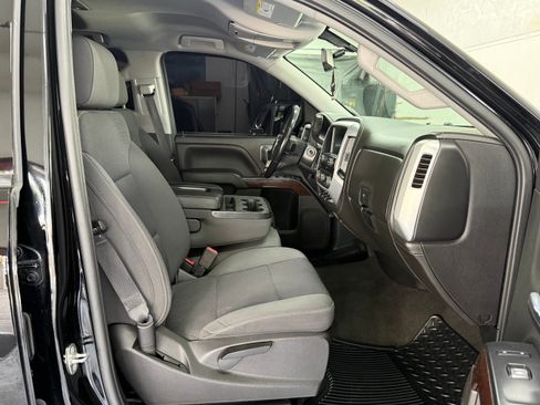 Used 2018 GMC Sierra 1500 SLE image 9