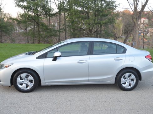 Used 2013 Honda Civic LX image 1