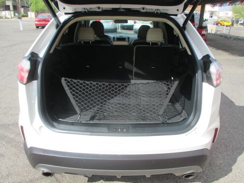 Used 2019 Ford Edge SEL Plus image 14