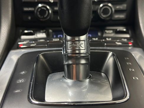 Used 2016 Porsche Cayman image 29