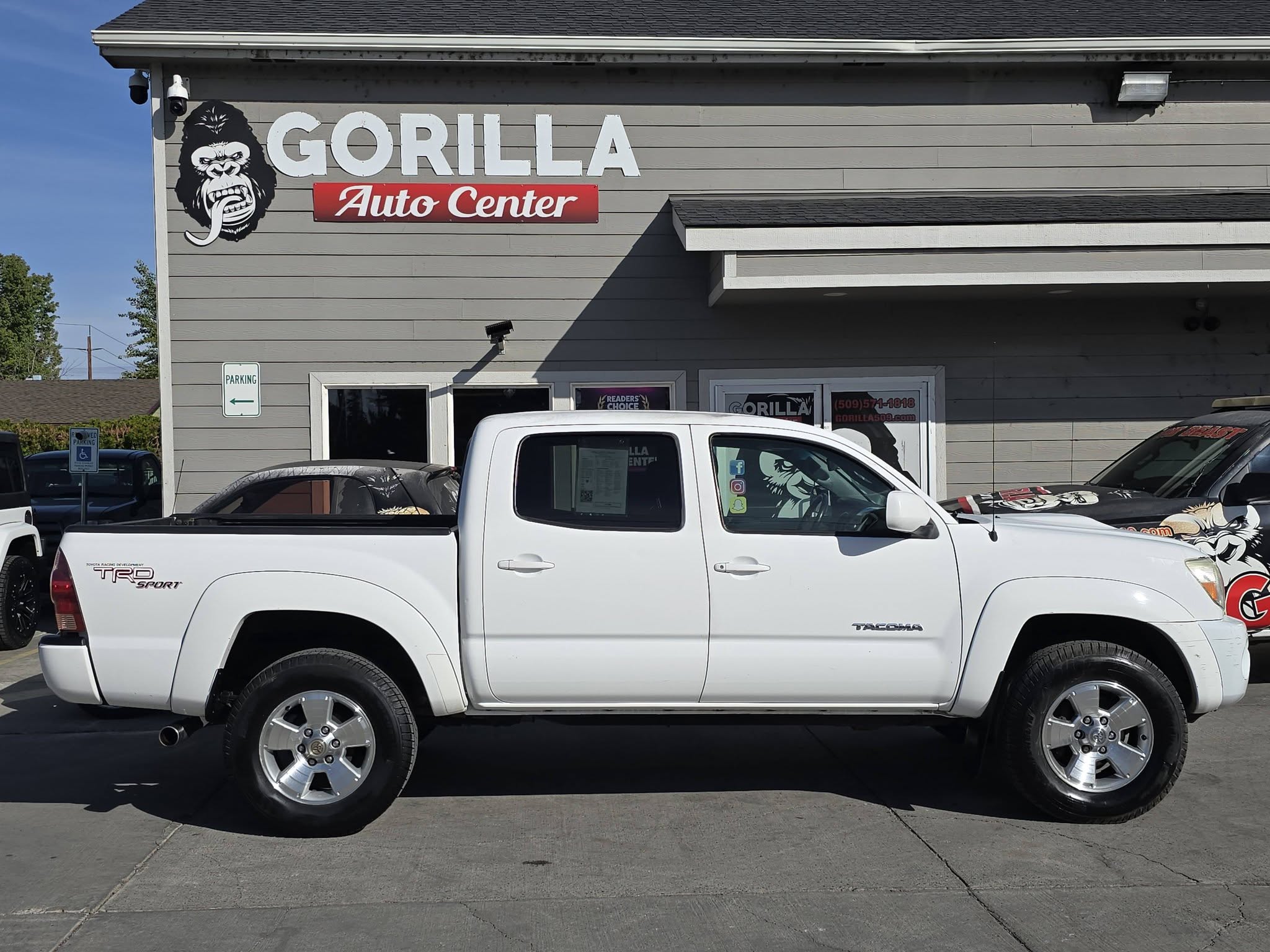 Used 2005 Toyota Tacoma 2WD Double Cab PreRunner image 8
