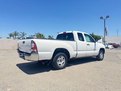 Used 2010 Toyota Tacoma 2WD Access Cab image 9