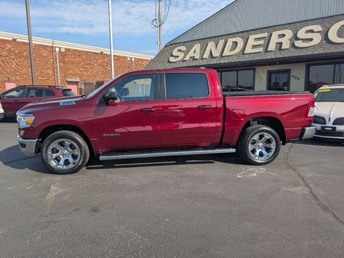 Used 2021 RAM 1500 4x4 Crew Cab Big Horn image 2
