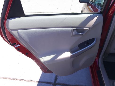 Used 2010 Toyota Prius One image 10