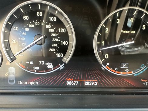 Used 2011 BMW 740Li image 14