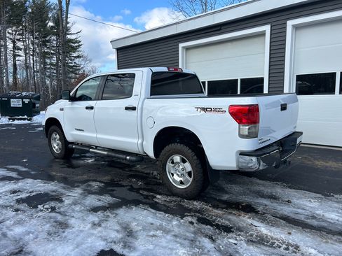 Used 2012 Toyota Tundra SR5 image 4