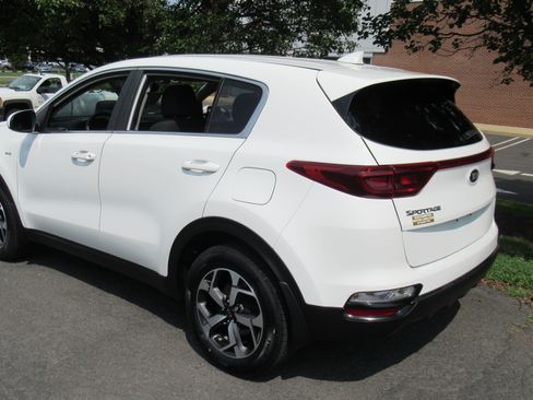 Used 2020 Kia Sportage AWD LX image 6