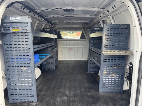 Used 2021 Chevrolet Express 2500 image 3