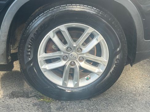 Used 2014 Kia Sorento FWD LX image 28