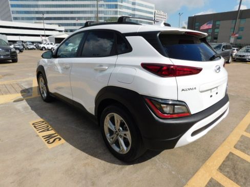 Used 2022 Hyundai Kona SEL image 5