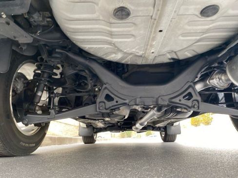 Used 2007 Mitsubishi Endeavor SE image 25