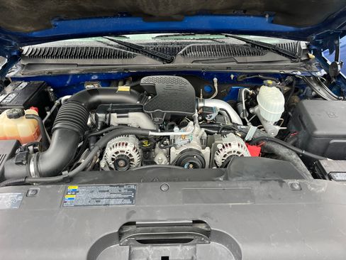 Used 2004 Chevrolet Silverado 3500 W/T image 23