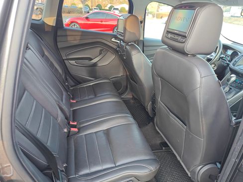Used 2016 Ford Escape SE image 14