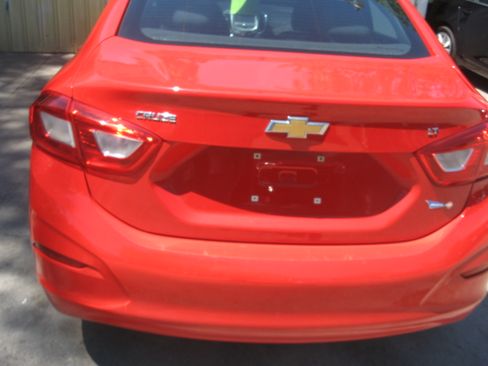 Used 2016 Chevrolet Cruze LT Sedan FWD image 5