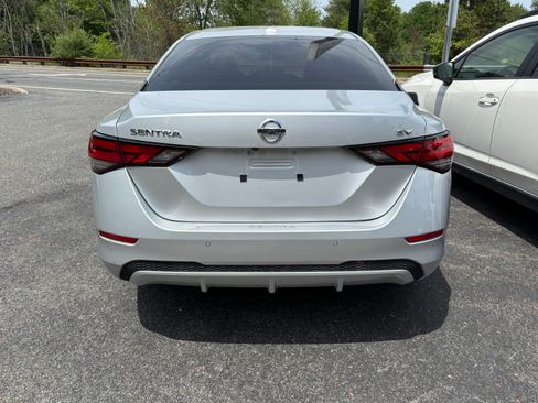 Used 2021 Nissan Sentra SV FWD image 4