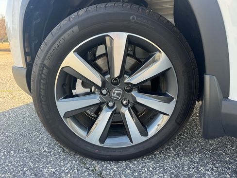 Used 2025 Honda Pilot Touring image 22