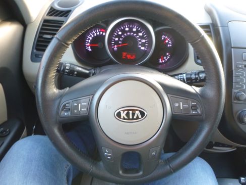 Used 2012 Kia Soul ! image 21