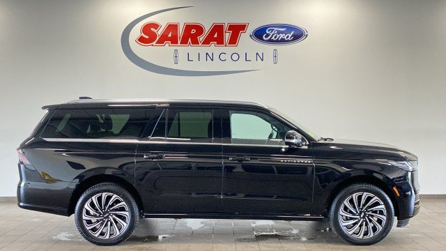 Used 2026 Lincoln Navigator L Black Label AWD/4WD image 1