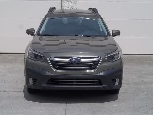 Used 2020 Subaru Outback Premium AWD/4WD image 2