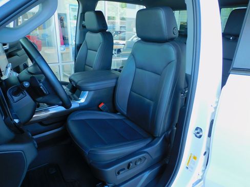 Used 2024 Chevrolet Silverado 1500 2WD Crew Cab RST image 22