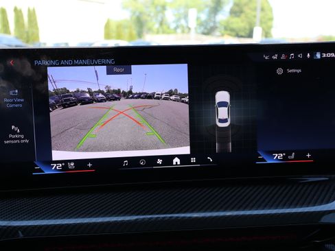 Used 2025 BMW M240i xDrive Coupe AWD/4WD image 26