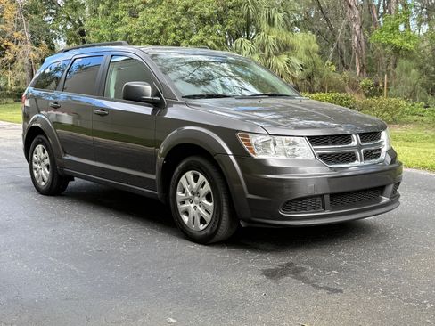 Used 2016 Dodge Journey SE image 7