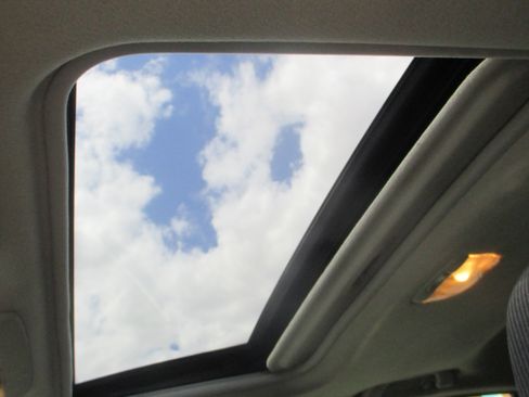 Used 2016 Subaru Impreza 2.0i Premium image 8