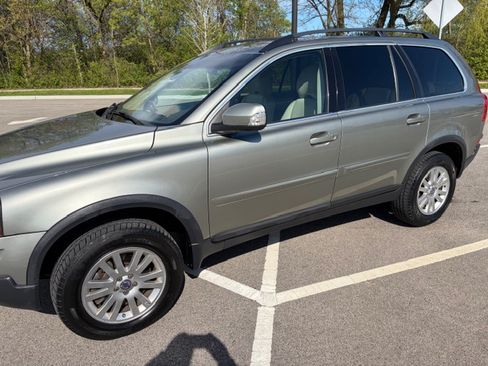 Used 2008 Volvo XC90 AWD 3.2 w/ 3rd Row image 2