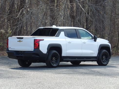 Used 2024 Chevrolet Silverado EV W/T image 8