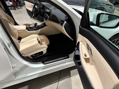 Used 2020 BMW 330i xDrive w/ Driver Assist image 27