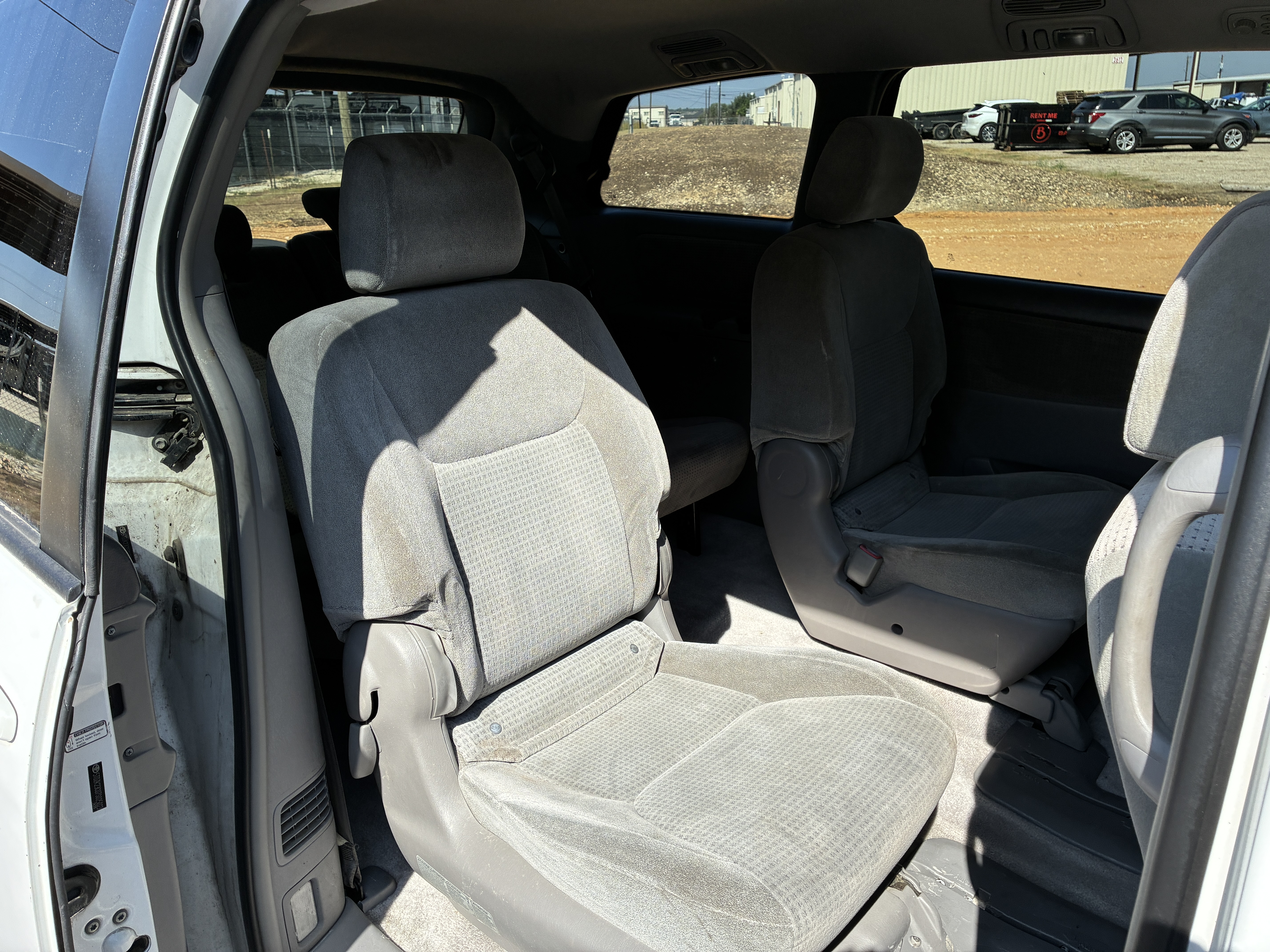 Used 2007 Toyota Sienna LE Minivan 4D FWD image 13