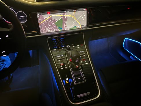 Used 2021 Porsche Panamera Turbo S image 15