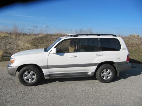 Used 2000 Toyota Land Cruiser image 3