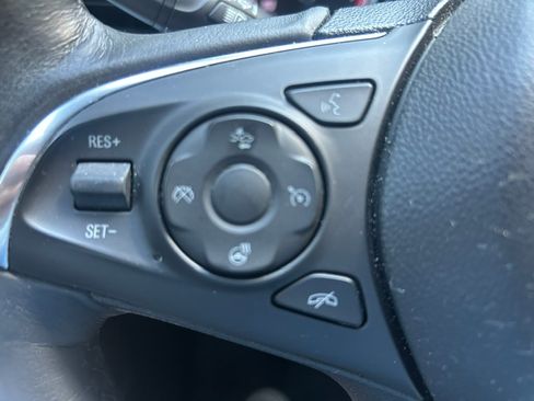 Used 2018 Buick Enclave FWD Premium image 9
