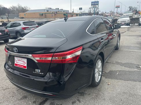 Used 2013 Toyota Avalon XLE Premium image 4