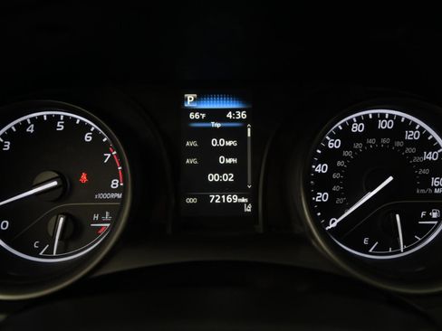 Used 2022 Toyota Camry SE image 27