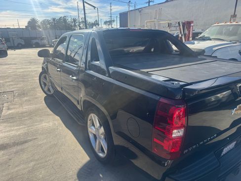 Used 2007 Chevrolet Avalanche 2WD image 5