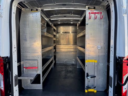 Used 2020 Ford Transit 350 image 3