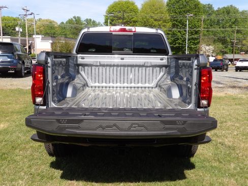 New 2026 Chevrolet Colorado Trail Boss AWD/4WD image 12