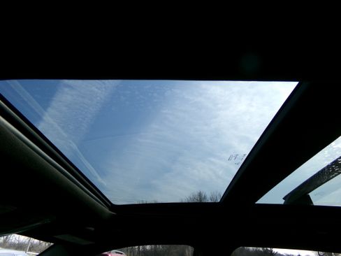 Used 2017 Jeep Grand Cherokee Limited image 17