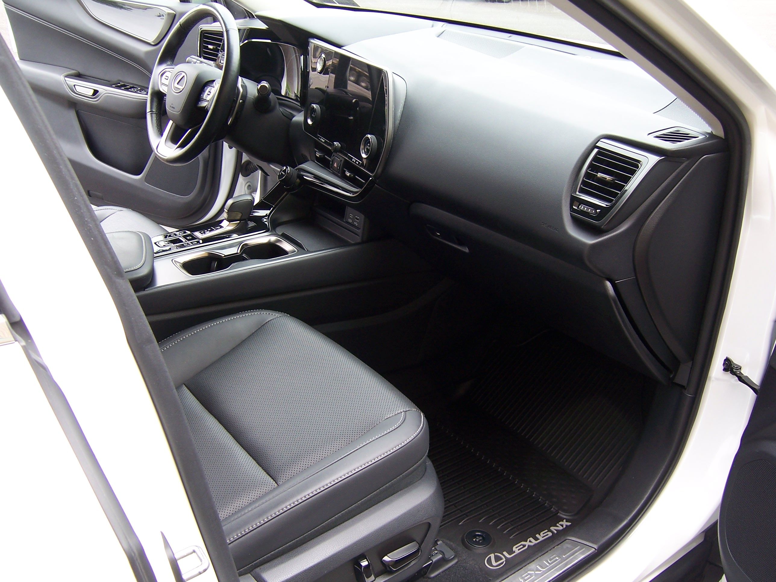 Used 2022 Lexus NX 350 AWD image 14