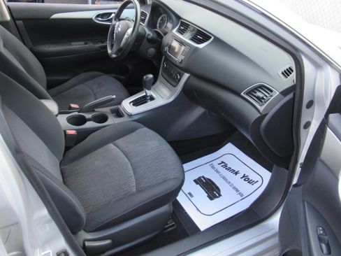 Used 2015 Nissan Sentra SV image 14