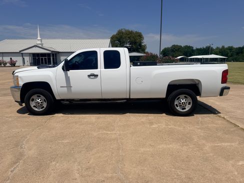 Used 2013 Chevrolet Silverado 2500 2WD Extended Cab image 8