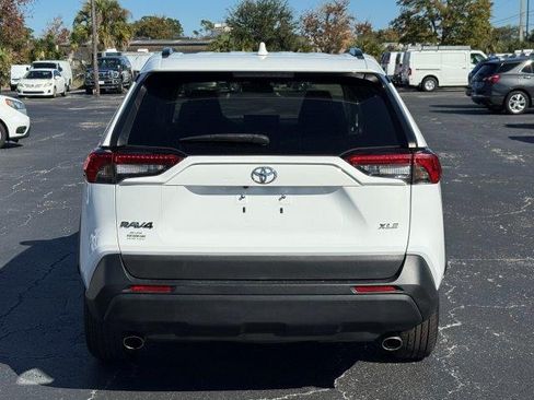 Used 2021 Toyota RAV4 XLE image 5