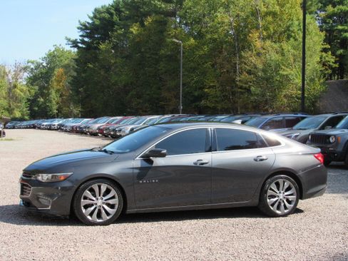 Used 2016 Chevrolet Malibu Premier image 3
