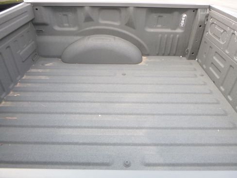 Used 2019 Ford F150 XLT image 11