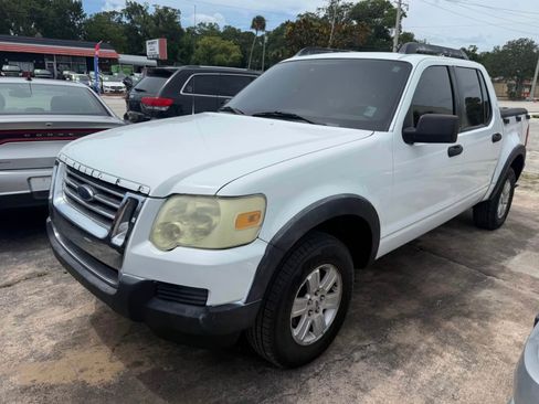 Used 2007 Ford Explorer Sport Trac 2WD XLT image 3