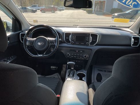Used 2017 Kia Sportage AWD LX image 9